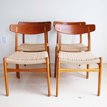 Set of 4 Danish Modern Hans Wegner Teak and Oak Dining Chair Ch-23 Carl Hansen and Son with New Paper Cord Seat 