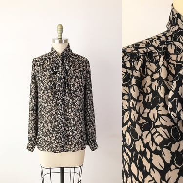 SIZE M Vintage 80s Bow Neck Blouse - Leaf Print Floral Long Sleeve Top - Medium Pussybow Flowers Career 