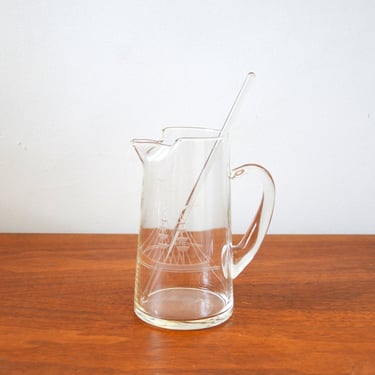Vintage Nautical Themed Etched Glass Cocktail Pitcher with Handle and Glass Stir, circa 1960s, Retro Barware 