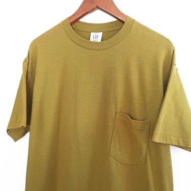 pocket t shirt / sun faded shirt / 1990s GAP sun faded olive green blank cotton pocket t shirt Medium 