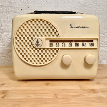 1950 Emerson Portable Radio, Elec Restored, AC or Battery Powered 