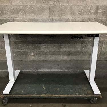 Adjusting Height Work Table (Seattle)