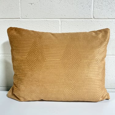 Rectangular Pillow in Gold Velvet