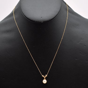 Classic 60's 14k gold single pearl affixed pendant, minimalist yellow gold twisted paperclip chain necklace 