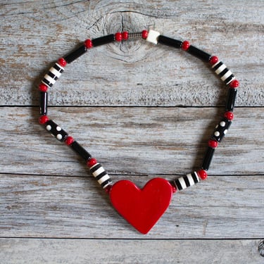 Vintage Flying Colors Ceramic Heart Red Black White Beaded Necklace Signed 1980s 