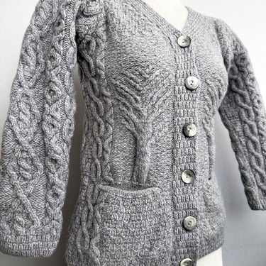 Gray Merino WOOL IRELAND Kilronan Tree Design Sweater Cardigan Vintage XS Cable Knit Irish Grey 