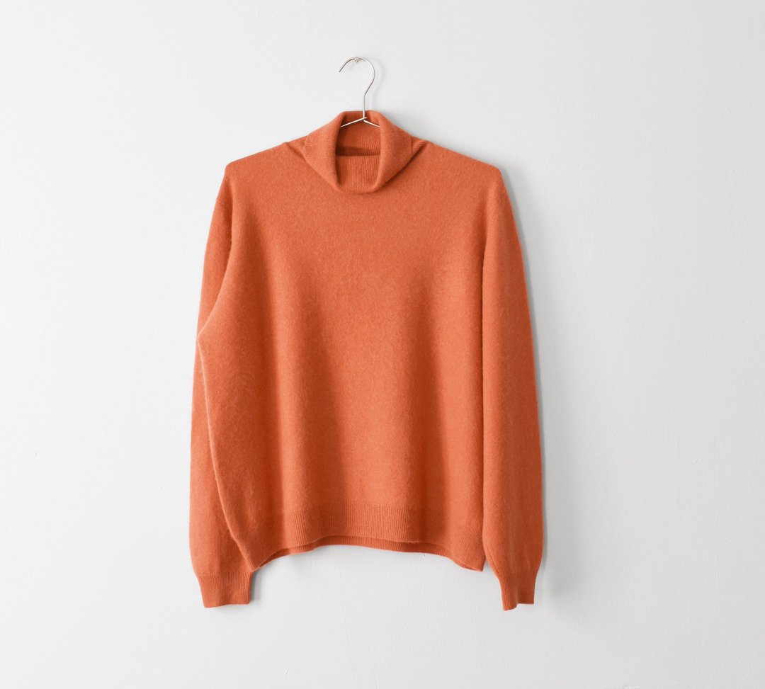 vintage cashmere turtleneck sweater, size XL | Improv Goods | Queens ...