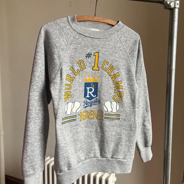 80’s vintage Kansas City Royals World Champs 1985 graphic gray baseball crewneck sweatshirt 