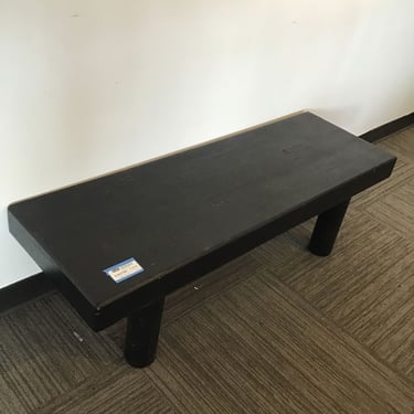 Sturdy Black Bench (Seattle)