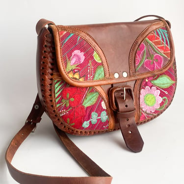 1970s Brown Leather Embroidered Floral Purse