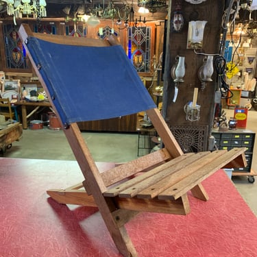 Two piece wood lounge chair