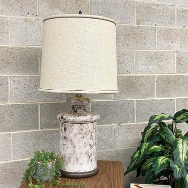 LOCAL PICKUP ONLY ———— Vintage Table Lamp 