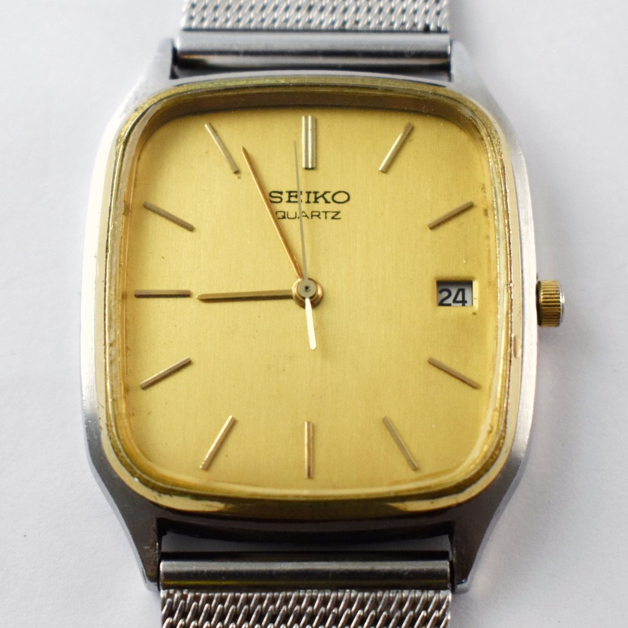 80's Seiko date time gold faced rectangle watch #6432 | Betsey's