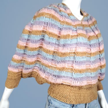 Unique 1970s silk sweater vintage loose knit dolman sleeve crop fit V-neck avant garde pastels intriguing design seashell (S) 