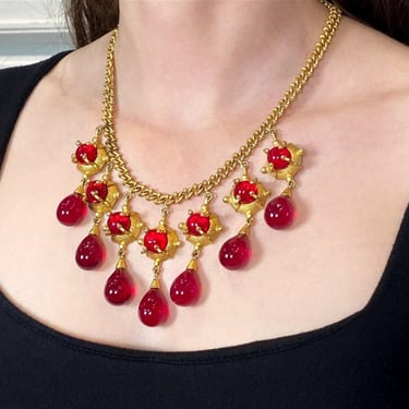 Vintage Chanel Gripoix Pate de Verre Bib Necklace With Red Poured Glass Teardrops 