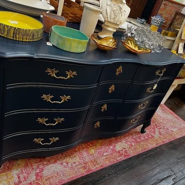 Stunning 12 drawer ripple front dresser. 60” x 20” x 34.5” 