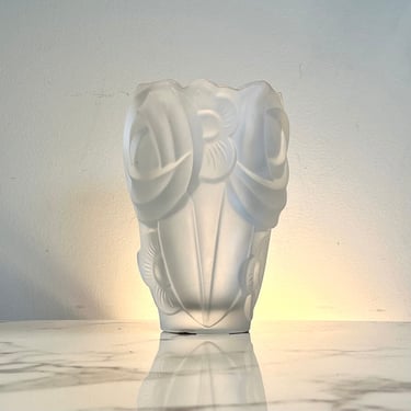 Art Deco style frosted glass vase with flower motif 