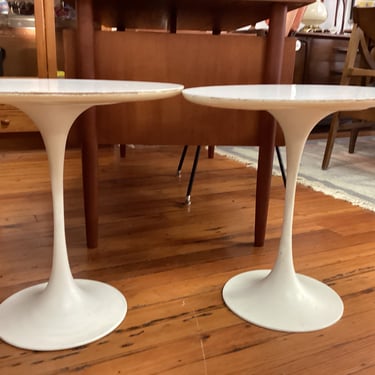 Pair of Knoll Style Side Tables