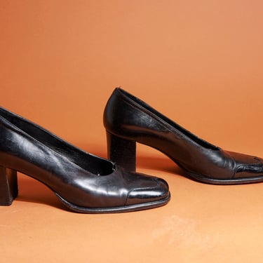 90s Black Leather Wing tip Heels Vintage Classic Italian Square Shoes Heels 