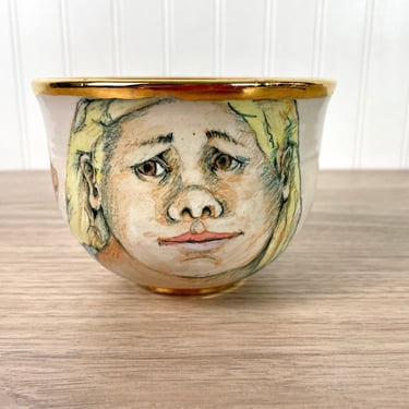 Marylou Higgins Three Faces Bowl - 1990s art pottery 