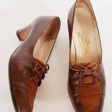 1990s Ferragamo Spectator Pumps Two Toned Brown Suede & Leather / 90s Office Shoes Mid Size Hell Designer Italian / 8 narrow / Crosby 