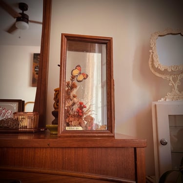 Vintage Faux Floral and Butterfly Shadow Music Box - 