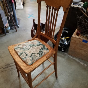 Antique tall Chair 17.25 x 40 x 16