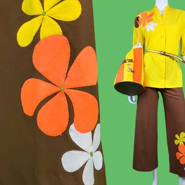 1960s flower power set. Top & bottoms pantsuit. 60s beach mod hippie yellow brown patchwork liesurewear. A De Weese original. (Size XS) 