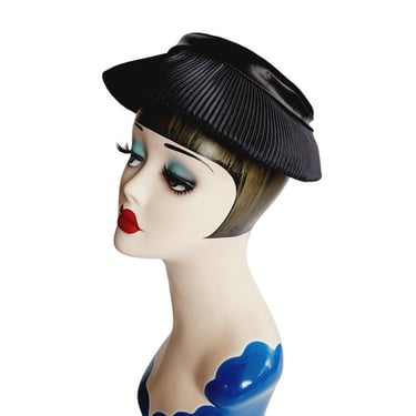 Vintage 50s Black Hat Saucer Style Velvet & Satin 