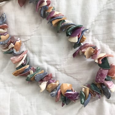 1980's Painted Seashell Necklace 