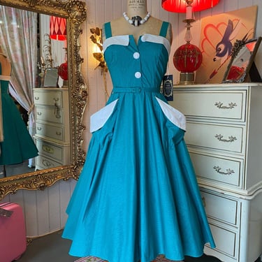 vintage 1950s fit and flare sundress 50s green and white cotton dress full s vlv 