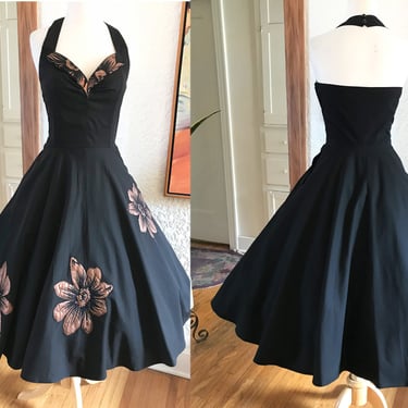 Flirty Vintage 1950's Halter Dress with full Circle Skirt and 3D flowers ! -- Size Medium 