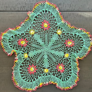 Centerpiece doily Crocheted large 18 x 17" 