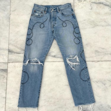 Vintage Levi’s 501 Jeans Straight Leg Raw Hem Stonewash Denim Womens 26X28 Button Fly 