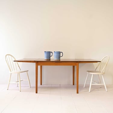 Vintage Scandinavian Extendable Dining Table – 1960s Oak and Teak Mid-Century Design 