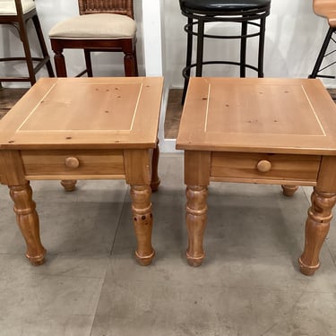 Broyhill Fontana End Table Pair