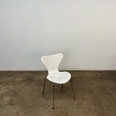 Series 7 Chair- Fritz Hansen 