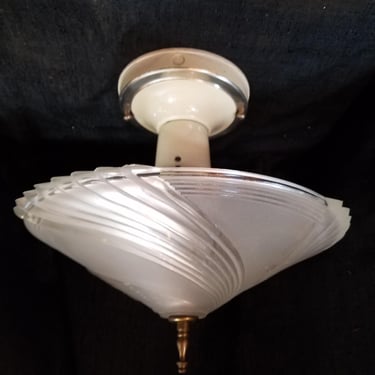 Single Bulb Vintage Light 11 x 10