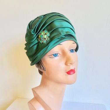 1960's Emerald Green Satin Turban Style Hat with Brooch Formal Evening 60's Millinery 