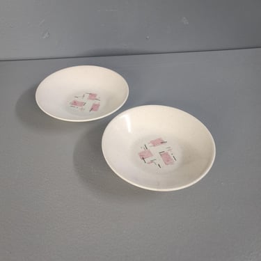 Set of 2 Vernon Ware Metlox Tickled Pinks Bowls 