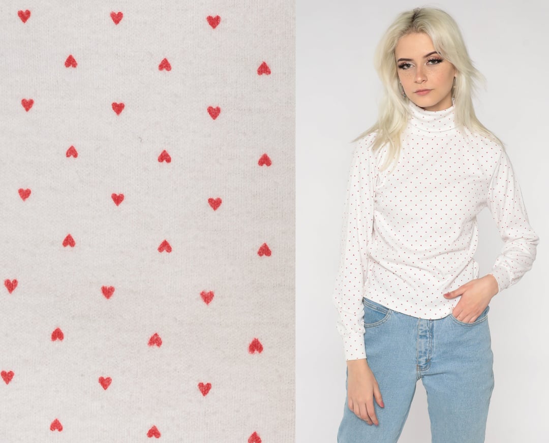 Heart hot sale print turtleneck