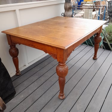 Beautiful Quarter Sawn Oak Dining Table