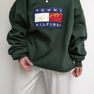 90s Embroidered Tommy Hilfiger Sweatshirt