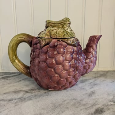 Vintage Handpainted Ceramic Grapes Teapot 