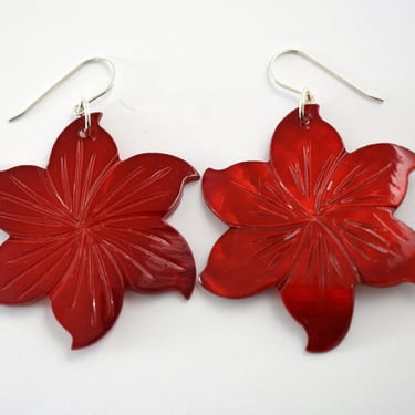 60's red MOP blister pearl hand carved hibiscus hippie dangles, big dyed Mother of Pearl silver plate boho floral earrings 