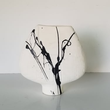 Vintage White & Black Art Pottery Vase. 