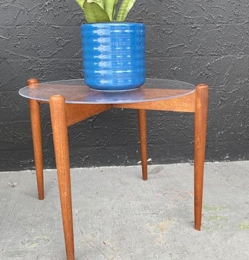 NOS Mid Century Acrylic Top Occasional Table