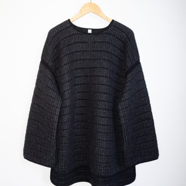 Tami Pullover in Black