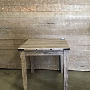 Farmhouse Side Table (Tacoma)