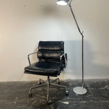 Eames Soft Pad Management Office Chair